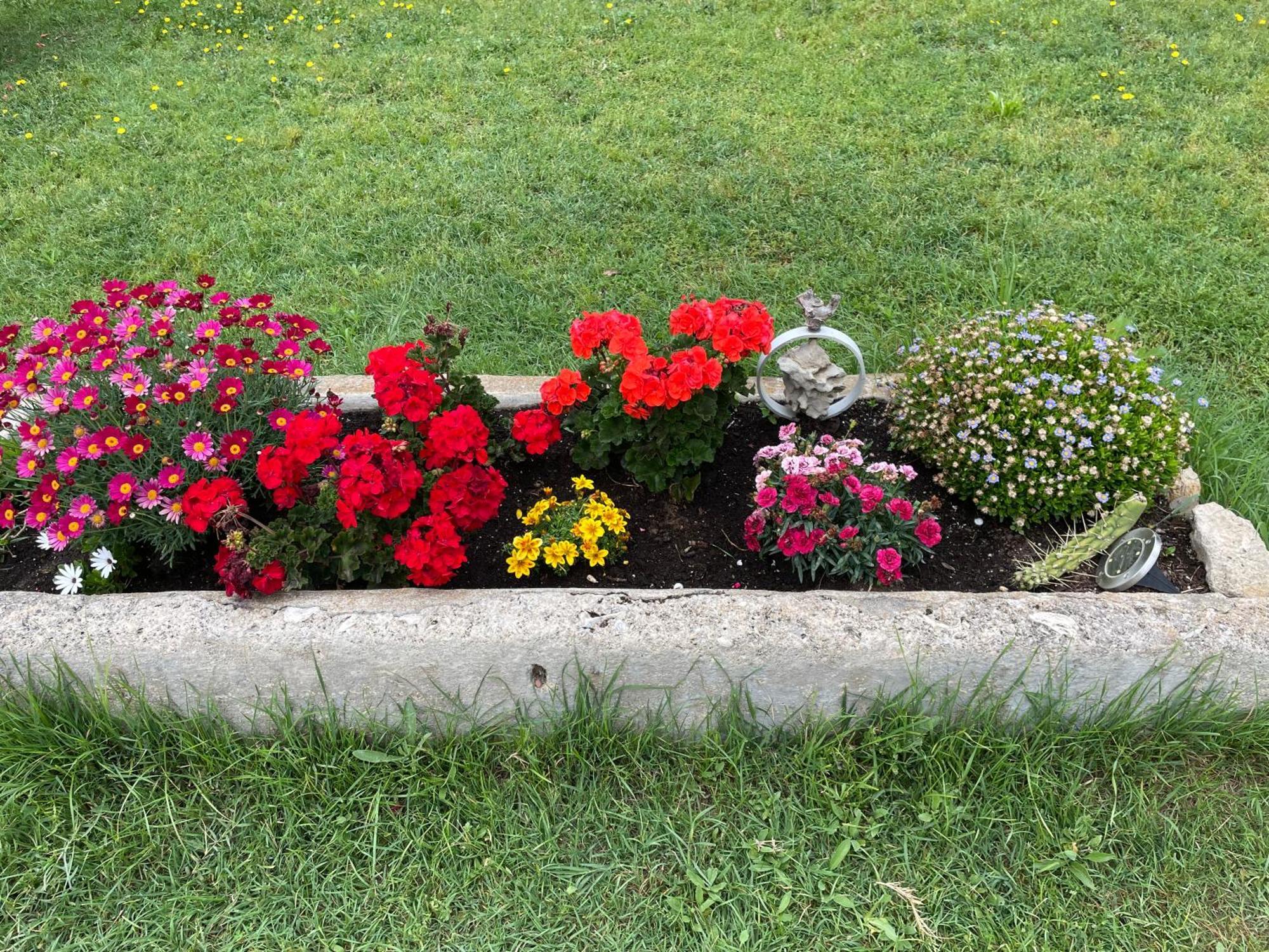 Le Jardin De Lacoste นาร์บอนน์ ภายนอก รูปภาพ